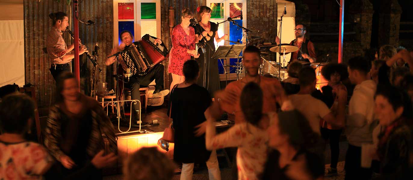 Fanfare, ludothèque et Bal Floc'h