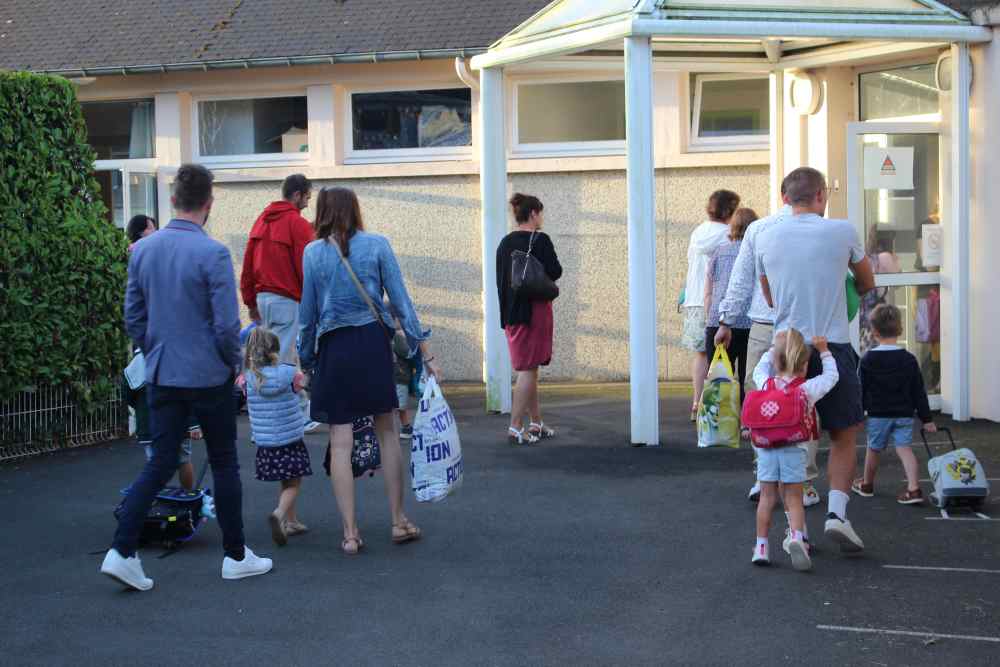 rentree des élèves à l'école maternelle du rusquet