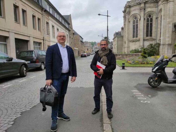 cedric seureau et clément jobard dans la rue de kerampont